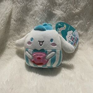 Cinnamoroll 3.5 inch Original Squishmallow clip